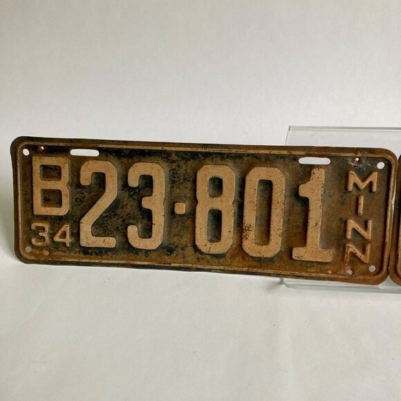 Pair Vintage 1934 Minnesota License Plates Matching Numbers B23-801 MN - Picture 2 of 4